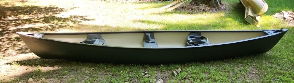 Old Town 14' canoe w/ seats