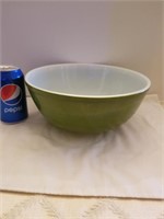 Pyrex-404-4qt-Avacado Verde Green Mixing Bowl