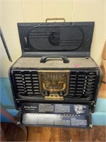 Zenith Trans-Oceanic Antique Radio
