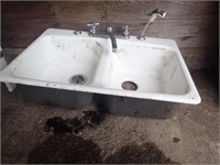 Cast Iron Sink w/ Faucet - 33"Wx22"Dx9"H