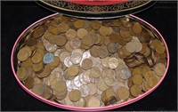 Approx. 1351 Wheat Cents in Metal Tin.