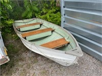 12 Foot Star Craft Aluminum Boat With Wooden Seats