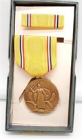 WW II AMERICAN DEFENSE CAMPAIGNE MEDAL