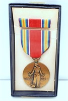 WW II VICTORY MEDAL FREEDOM FROM FREE