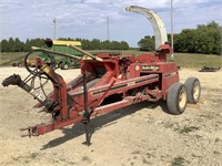 Gehl 1260 Auto-Max Forage Chopper w/2 Row CH