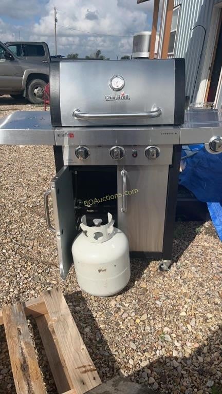 Charbroil Grill and propane bottle