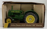 Vintage John deere 1935 model "BR" tractor