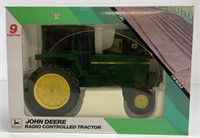 John Deere #31 ERTL 1/16 Radio Controlled Tractor