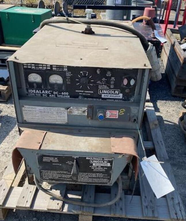 Lincoln Ideal Arc Welder,DC 600,stick or air carb