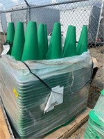 Green traffic cones,approx 320 cones on pallet