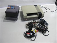 NES Nintendo W/ Games & Accessories See Info