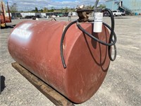 500 Gallon Fuel tank with hand pump