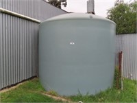 13500L Poly Water Tank & Pressure Pump