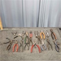 S2 20pc Pliers, snips, snap ring pliers, & more