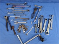 Wrenches-Combination, Adjustable, Ratcheting-some