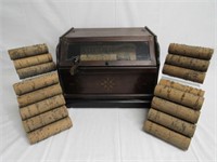 ANTIQUE ROLLER ORGAN WITH ROLLS: