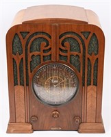 CASE IMPERIAL CATHEDRAL RADIO