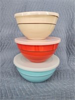 3-piece hard plastic nesting mixing bowl set