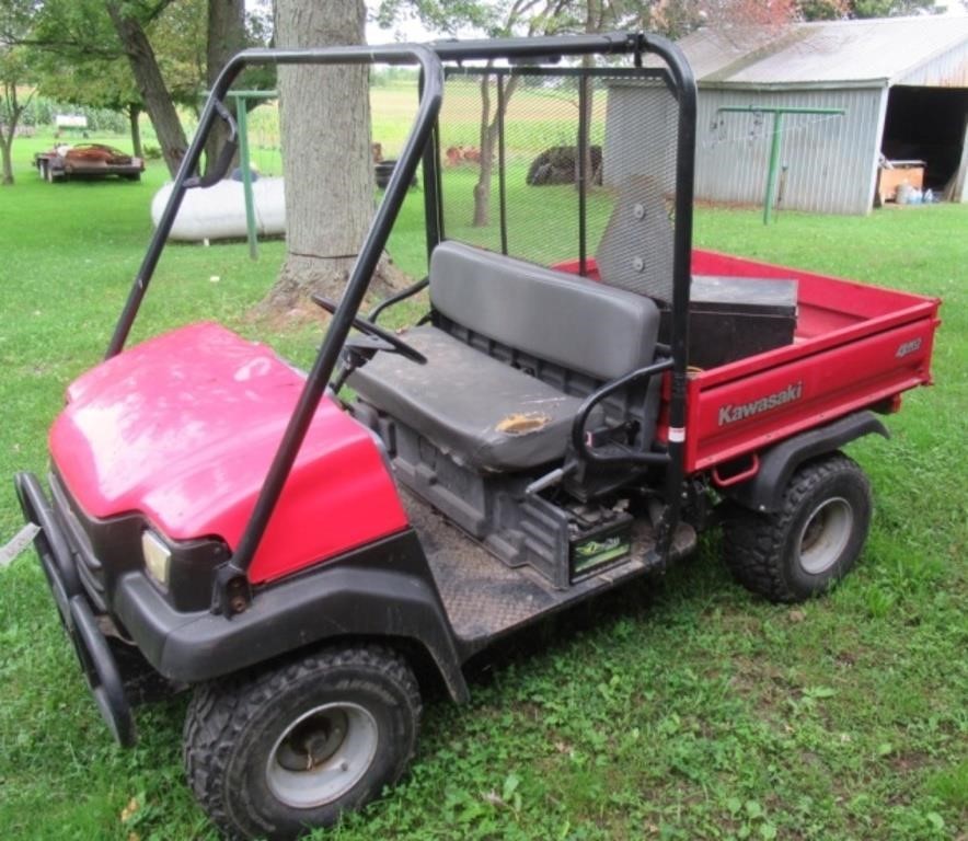 2002 Kawasaki 4WD Mule with dump box, gas engine,