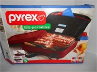 Pyrex Portable Insulated Food Transport