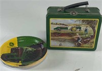 John deer paper plates & lunchbox