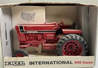 ERTL international 966 tractor