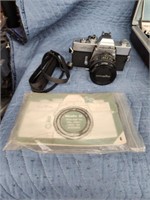 Vintage Minolta SRT-202 35mm camera