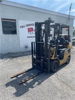 Cat 5,000LB LP Forklift