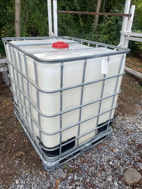 Used 250 Gallon Liquid Tank