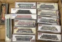 Lot of 13 Various N Scale Train Engine Cars