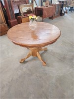 42" Round pedestal table