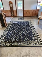 130" x 92" Area rug with matching 39" x 27" rug