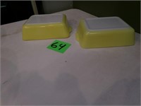 2 Pyrex Dishes