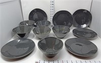 Crate & Barrel (6) Bowls & (6) Plates