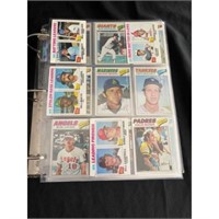 (540) 1977 Topps Baseball Cards In Binder