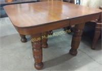 Antique oak 5legged table -28"tall,45x45 & 8