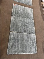 (X3) approx. 24"x36" bath rugs