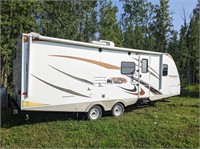 2012 PASSPORT HOLIDAY TRAILER, 1 SLIDE,