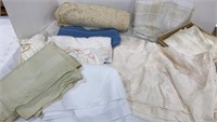 Silk Table Cloth & Napkins