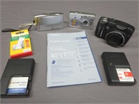 (3) Digital Cameras & Batteries NONE Tested -