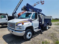 2005 GMC C5500 Sign Truck w/Elliot 41' Sign Crane