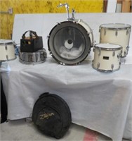 Pearl drum set.