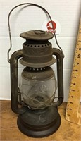Nier Feuerhand kerosene lantern