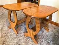 pair oak end tables- VG condition
