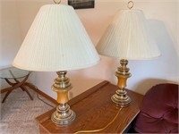 pair table lamps- good condition
