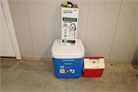 THERMOS & IGLOO COOLERS WITH HAND PUMP