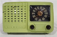Vintage Green Air King Model A-530 Tube Radio