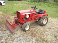 Allis Chalmers 712S Tractor w/4 Ft Plow