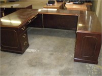 U-Shapped Office Desk 72x105