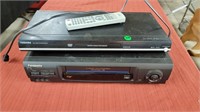 VCR AND DVD PLAYER